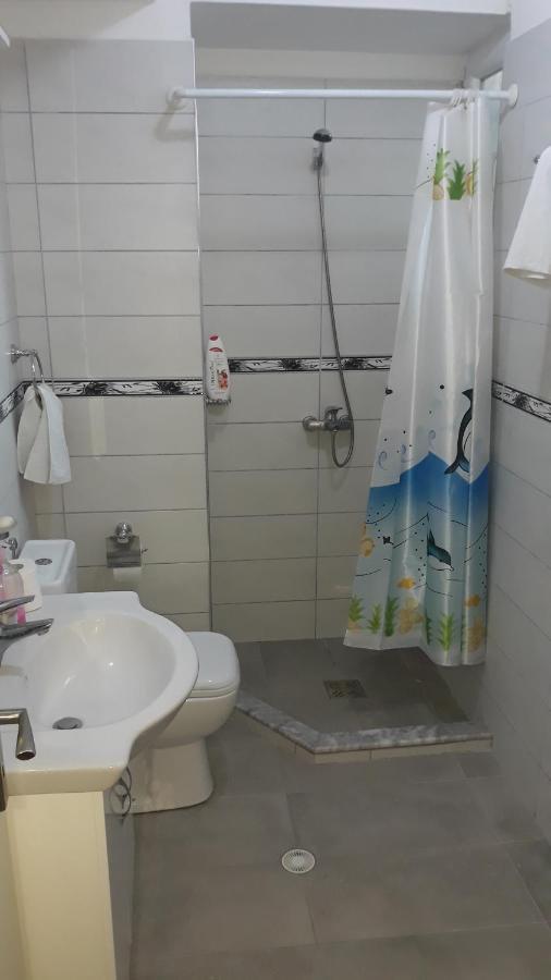 Odise'S Suite Корча Экстерьер фото
